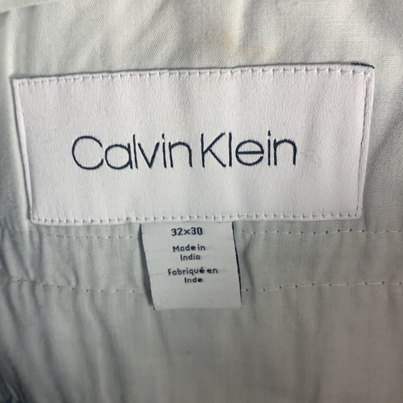 Calvin🏌️‍♂️Klein (32”x30”) - Picture 16 of 16